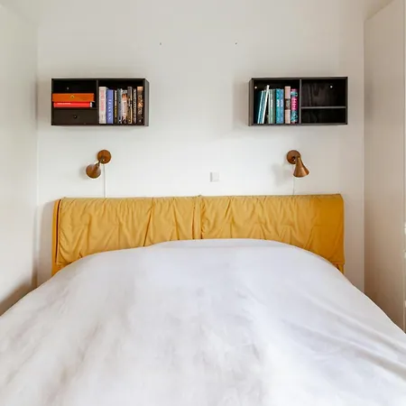 Semesterbostad Architect Design With Nature's Touch In Forest